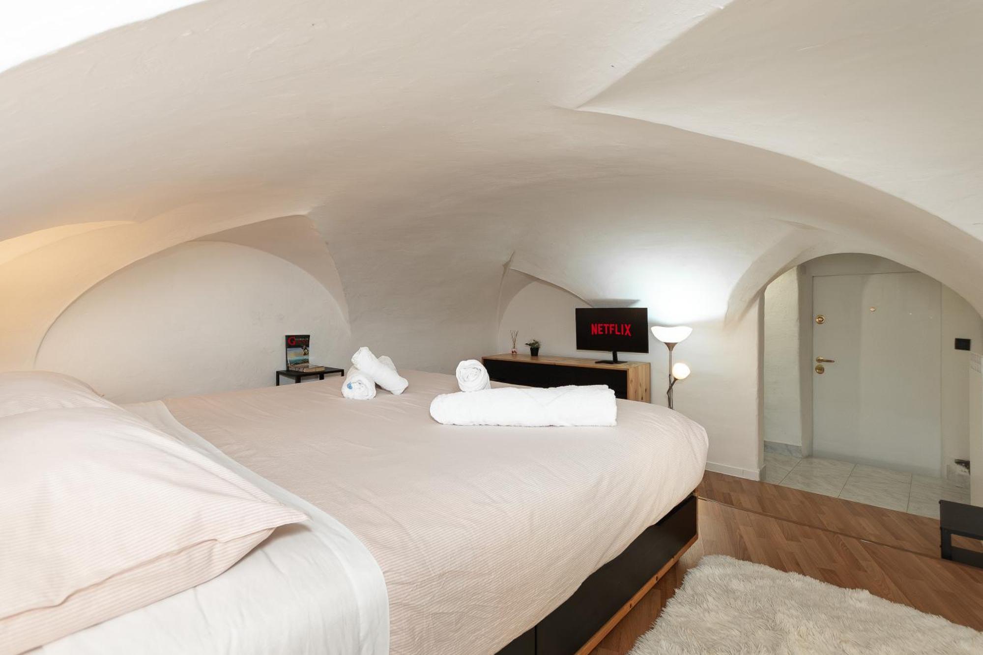 Apartment Rifugio Storico A 50 Passi Dal Duomo, Bilocale Genoa